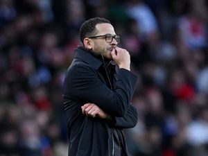 Chelsea Bersama Rosenior di Liga Inggris: Awal Gemilang, Kini Susah Menang!