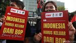 Mahasiswa Geruduk Kedubes AS, Desak Indonesia Keluar dari Board of Peace