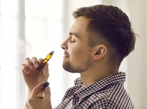 Apakah Menghirup Minyak Angin Membatalkan Puasa?