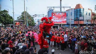 Meriahnya Perayaan Cap Go Meh di Bekasi