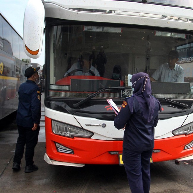 Jelang Arus Mudik, Kelayakan Armada Bus di Arjosari Dicek Ketat