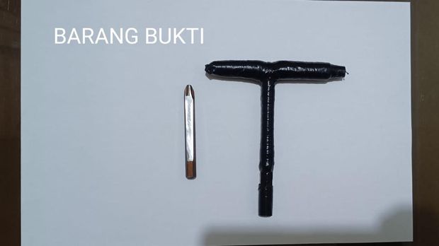 Polsek Cipondoh menangkap pria berinisial AR (21) saat hendak membawa kabur sepeda motor di Kelurahan Cipondoh, Kota Tangerang, Banten (dok Ist)