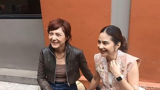 Heboh Main Padel Pakai Mukena, Poppy Sovia dan Tiwi T2: Please Jangan Dicerca