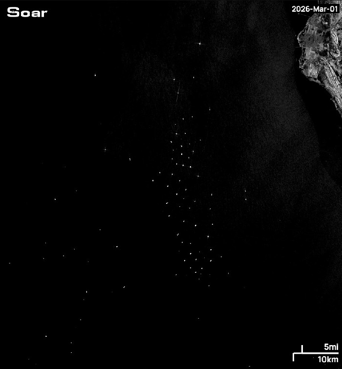 Ratusan kapal tertahan di Selat Hormuz