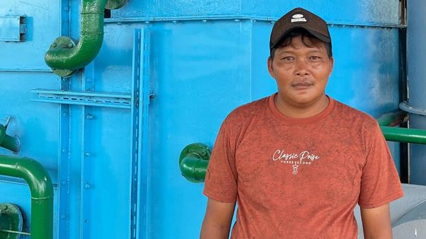 Sejumlah mantan napi kembali ke Nusakambangan untuk bekerja.