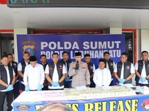 Polisi Tangkap Mobil Angkut 31 Kg Sabu-30 Butir Ekstasi, Kurir Diupah 6 Juta