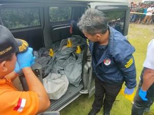 Jabar Hari Ini: Geger Mayat Pria dan Wanita Dalam Mobil di Padalarang