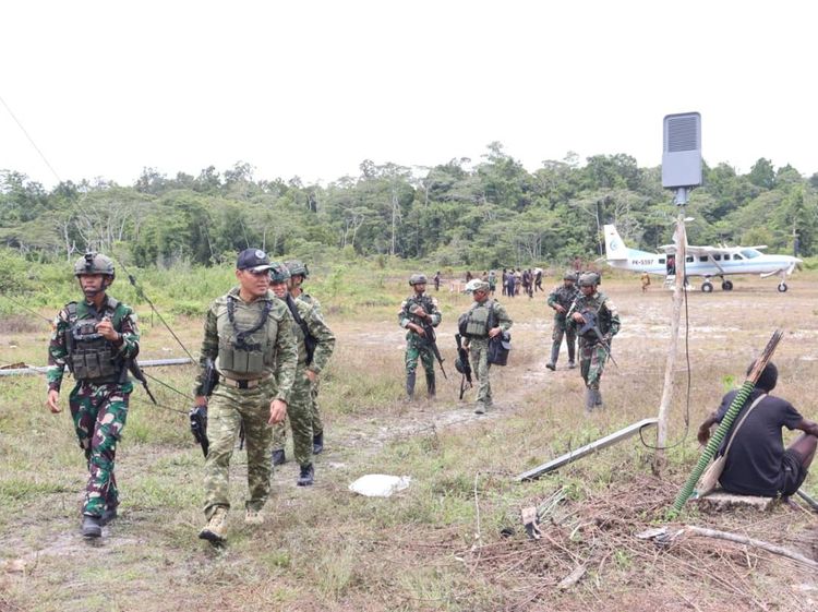 TNI Amankan 11 Bandara Perintis di Papua