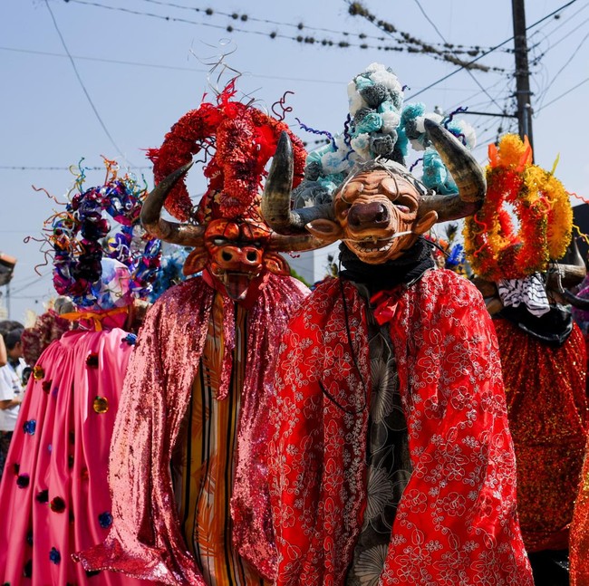 Topeng Kayu Menghidupkan Warisan Afro-Meksiko di Veracruz
