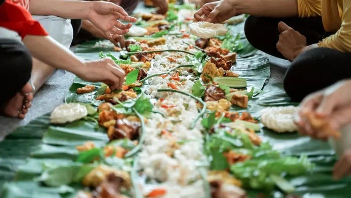 5 Tradisi Buka Puasa Bersama yang Bikin Ramadan di Indonesia Lebih Semarak