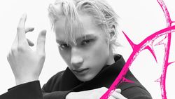 Foto Berduri TXT di Comeback 7TH YEAR: A Moment of Stillness in the Thorns