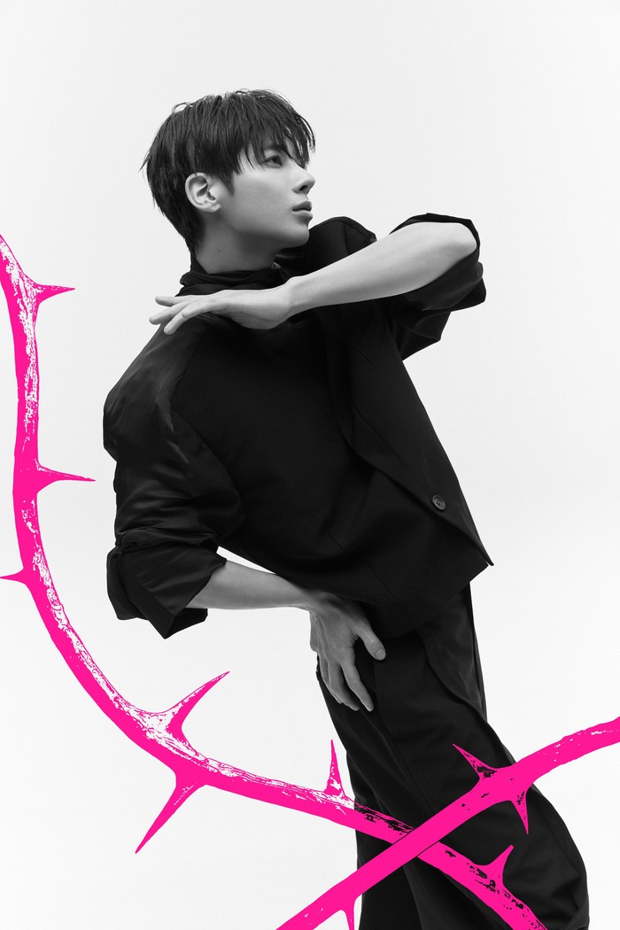 Teaser foto TXT untuk comeback 7TH YEAR: A Moment of Stillness in the Thorns.