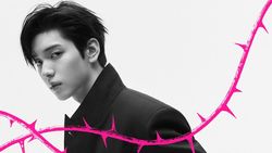 Foto Berduri TXT di Comeback 7TH YEAR: A Moment of Stillness in the Thorns