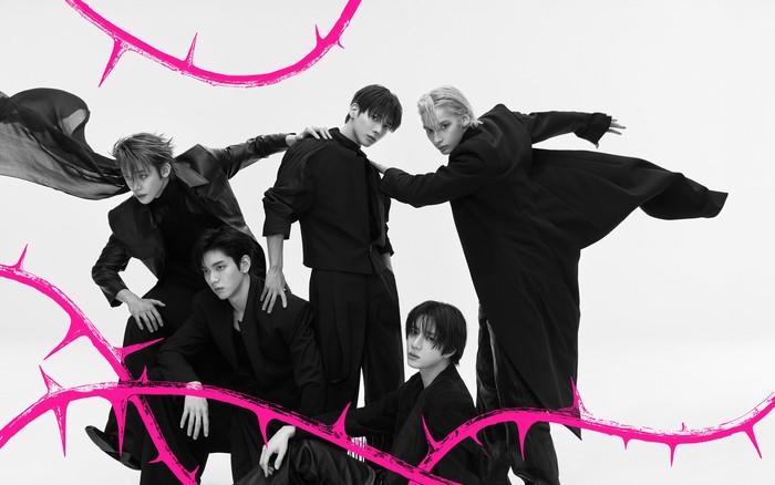 Teaser foto TXT untuk comeback 7TH YEAR: A Moment of Stillness in the Thorns.