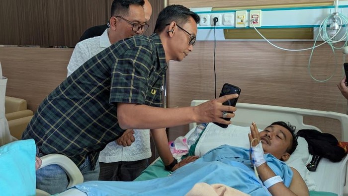 Bos rokok HS, M Suryo, meminta maaf dan bertanggung jawab atas kecelakaan moge yang dikendarainya dengan motor Jupiter MX di Kulon Progo.