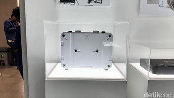 Di balik desain artistiknya, ROG Flow Z13-KJP menyandang predikat sebagai salah satu tablet gaming paling powerful saat ini.  Foto: detikINET/ Rizqy Nur Amalia