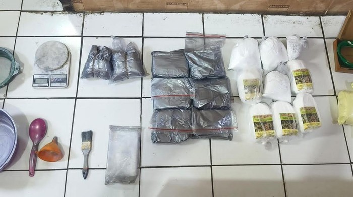 Bahan baku petasan yang disita dari pelaku