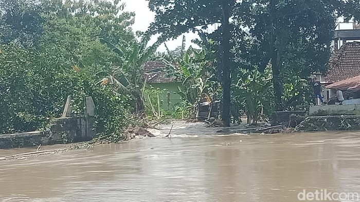 Penampakan tanggul yang jebol di Cawas, Klaten, Rabu (4/3/2026).