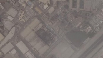 Kerusakan di pangkalan angkatan laut Armada Kelima AS, setelah serangan Iran, di Manama, Bahrain, 1 Maret Foto: Planets Labs PBC