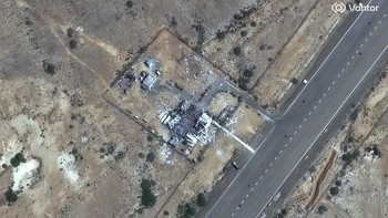 Citra satelit menunjukkan pangkalan yang hancur setelah serangan AS dan Israel, di Konarak, Iran, 1 Maret Foto: Vantor via Reuters