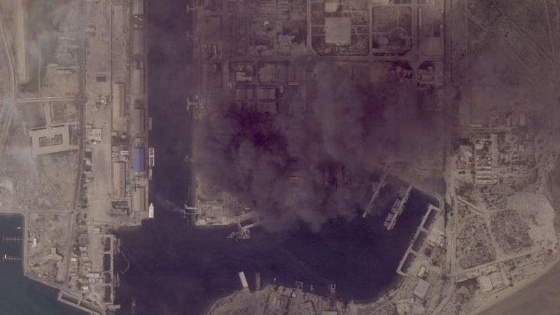 Citra satelit menunjukkan skala serangan Iran