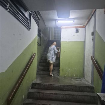 Pengidap Kanker Stadium 4 Ini Tetap Jualan Kue demi Biaya Berobat