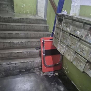 Pengidap Kanker Stadium 4 Ini Tetap Jualan Kue demi Biaya Berobat