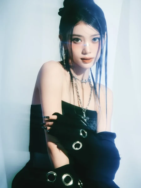 7 Idol KPop Non Korea yang Jadi Visual Grupnya, Cantiknya Kelewatan