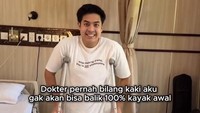 Jerome Polin lalu menceritakan perjuangannya ikut maraton yang sebelumnya sempat operasi ligamen. Mei 2023 cedera ligamen dan operasi. Dokter pernah bilang kaki aku gak akan bisa balik 100 persen kayak awal, tulisnya dilihat di Instagram, Kamis (5/3/2026). (Foto: dok Instagram jeromepolin)