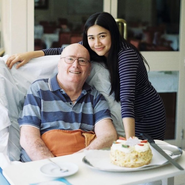 Kabar Duka dari Josephine Firmstone