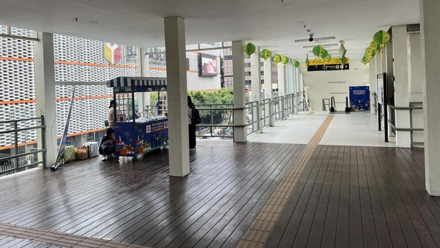 Kondisi JPO Sarinah usai direvitalisasi