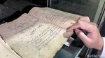 Melihat Manuskrip Al-Quran Kuno Koleksi Pesantren Tertua di Mojokerto
