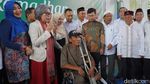 Potret Pembagian Zakat di Masjid Muhammad Cheng Hoo Surabaya