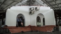 Secara arsitektur, Masjid Said Naum memadukan unsur klasik dan sentuhan modern hasil renovasi yang dilakukan beberapa kali. Bangunan masjid tampak kokoh dengan kubah yang mencolok serta ruang salat yang luas. Area pelatarannya cukup lapang, kerap dipadati jemaah terutama saat salat Jumat dan hari besar Islam.
