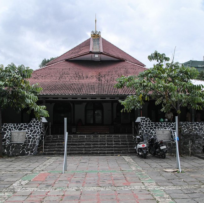 Menengok Masjid Said Naum Tanah Abang