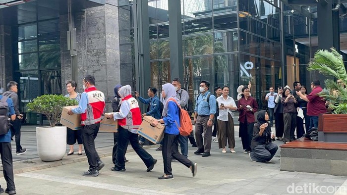 OJK-Polri Tangkap Mirae Asset, Skandal Pidana Pasar Modal Muncul!