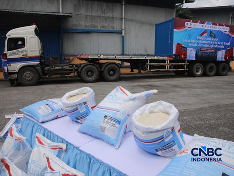 Pelepasan ekspor Beras Befood Nusantara untuk kebutuhan jemaah haji Indonesia di Gudang BULOG Kanwil DKI Jakarta & Banten, Kelapa Gading, Jakarta Utara, Rabu (4/6/2026). (CNBC Indonesia/Faisal Rahman)