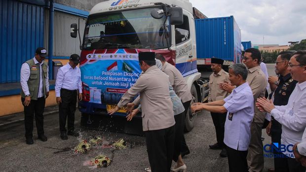 Pelepasan ekspor Beras Befood Nusantara untuk kebutuhan jemaah haji Indonesia di Gudang BULOG Kanwil DKI Jakarta & Banten, Kelapa Gading, Jakarta Utara, Rabu (4/6/2026). (CNBC Indonesia/Faisal Rahman)