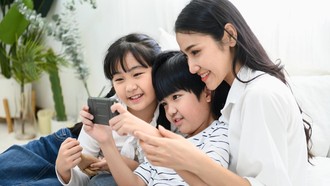 Akses Medsos Resmi Dibatasi, Pemerintah Bakal Evaluasi Dampaknya ke Mental Anak