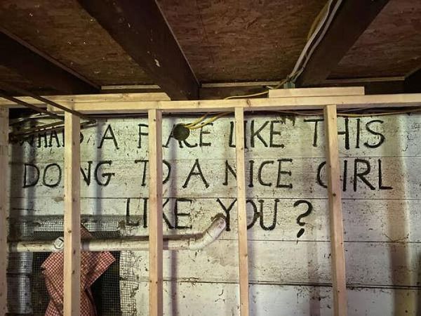 Potret 7 Penemuan Aneh di Rumah Bekas yang Bikin Merinding