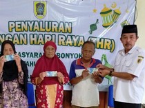 Cair! Desa Wunut Klaten Bagi-bagi THR, Tiap Warga Dapat Rp 250 Ribu