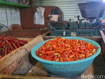 Masih Pedas, Segini Harga Cabai di Surabaya
