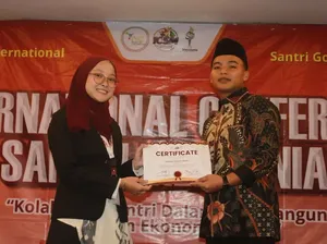 Santri Muda Unair Menang di Ajang Internasional, Angkat Isu Ekonomi Syariah Global