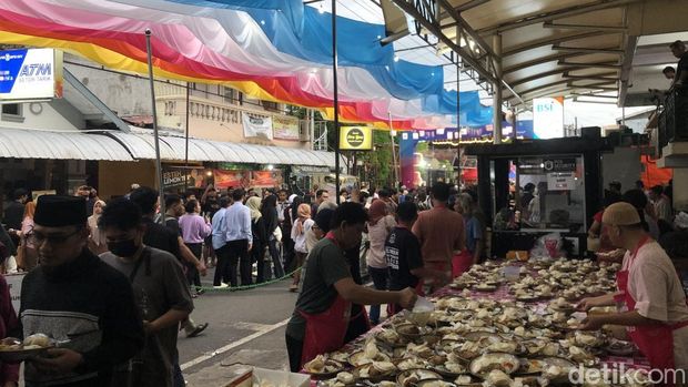 Suasana Kampoeng Ramadan di Masjid Jogokariyan Jogja, Rabu (4/3/2026).