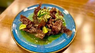 Teras by Plataran: Bukber Spesial pakai Ayam Susu hingga Dendeng Krispi