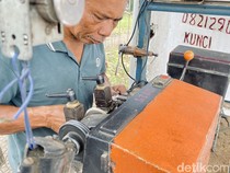 Cerita Ujang Ahli Kunci Masuk Ruang Paling Privat Pejabat Bandung