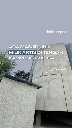 Video: Ada Masjid Unik Milik Artis di Tengah Kampung Warga!