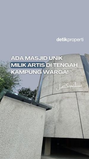 Video: Ada Masjid Unik Milik Artis di Tengah Kampung Warga!