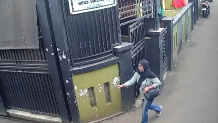 [Viral Wanita Pura-pura Melayat lalu Curi Uang Takziah di Jaktim]