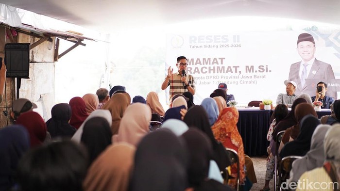 Anggota DPRD Jabar Mamat Rachmat